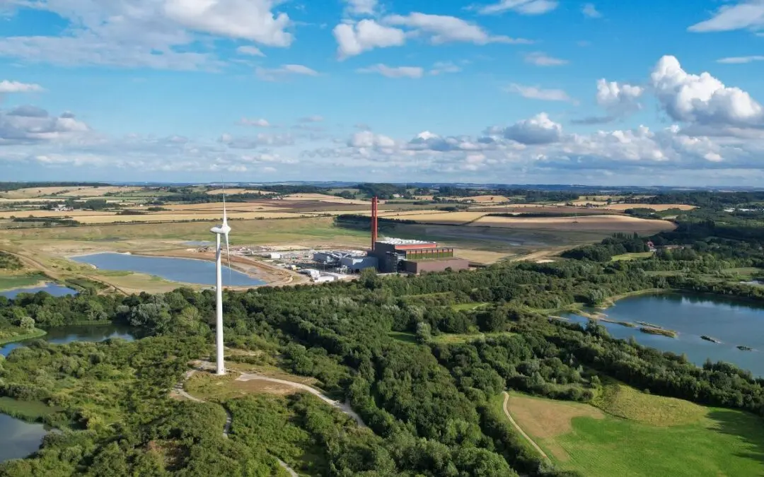 Luchtfoto van natuurgebied en industrie in relatie tot het nieuwe stikstofpakket
